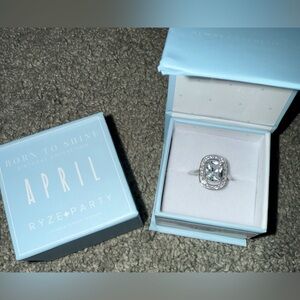 Ryze Surprise Sterling Ring Size 8